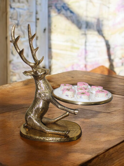 Brass Antique Deer With Plate - UTENSIO-THE CHOICE OF ARTISANS